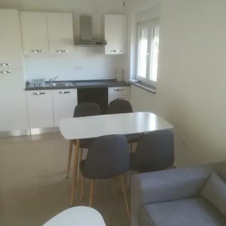 Apartment Apartman Ki