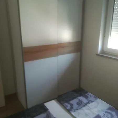 Apartment Apartman Ki *